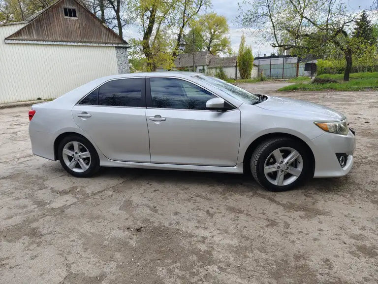 🔥Продам
Camry 50 usa🔥
✅Год выпуска: 2014
✅Объём: 2.5
✅Коробка передач: автоматическая
✅Топливо: бензин
✅Привод: передний
✅Пробег: 191 тыс миль
💸 1 400 000₽
☎+79493068935 (Tg, max, sms, звонки)
🏙 Осмотр днр г. Амвросиевка
⚡Комплектация se:
🔥Круиз-контроль
🔥Электроусилитель руля
🔥Электрорегулировка зеркал
🔥Электростеклоподъёмники
🔥Кондиционер
🔥Подрулевые лепестки
🔥Камера заднего вида
🔥Автосвет
🔥Комбинированный салон (кожа+ткань)
Установлено самостоятельно:
🔥Видеорегистратор 7omai
🔥Головное устройство android teyes
🔥2 Комплекта ковриков
🔥Led ближний и противотуманки
Vin по запросу.
!!! Техосмотр пройден. !!!!!
Присутствует небольшой торг у капота! - фотография - 4