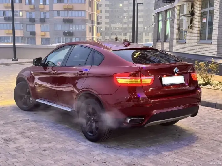 Продам bmw x6 e71.50i 4.4, 2009. Европеец экспортного исполнения люкс!
Кожаный салон, кожаная панель, чёрный потолок "алькантара"
Проекция на лобовое, навигация, музыка премиум, тв, камера заднего вида
Подогрев всех сидений, руля, четырёх зонный климат контроль.
Доводчики дверей. Пневматическая подвеска, двигатель, коробка идеальны,
Едет ровно и бодро. Подвеска перебранная. Ни одной ошибки,
Все кнопки и лампочки работают. Докатка в комплекте.
Машина ухожена и обслужена. Пробег 215 000 км. Цена 1 600 000. - фотография - 12
