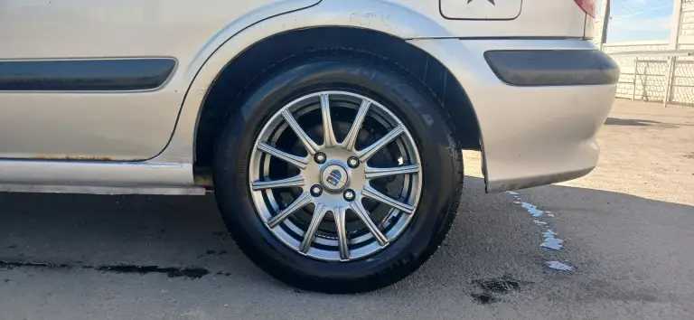 Ниссан альмера н16 2000г. 1.5l 90л. С. Автомобиль технически в хорошем состоянии, двигатель работает хорошо, масло не кушает. Мкпп ремонтировалась около 8000км тому. Подвеска живая, недавно заменено масло, тормозная жидкость, задние колодки (суппорта обслужены). Пороги новые, дно на 3/4 поварено, кузовом нужно заниматься (на фото видно). На вопросы отвечу по телефону +79494500956 цена 170000₽. Торг есть! - фотография - 6