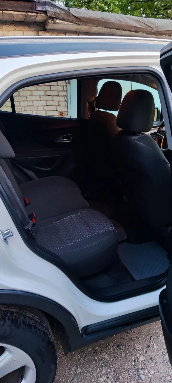 Opel mokka 1.8 mt, 2013, передний привод, механика, пробег 244800. Цена 900 000 торг +79493925924 - фотография - 5