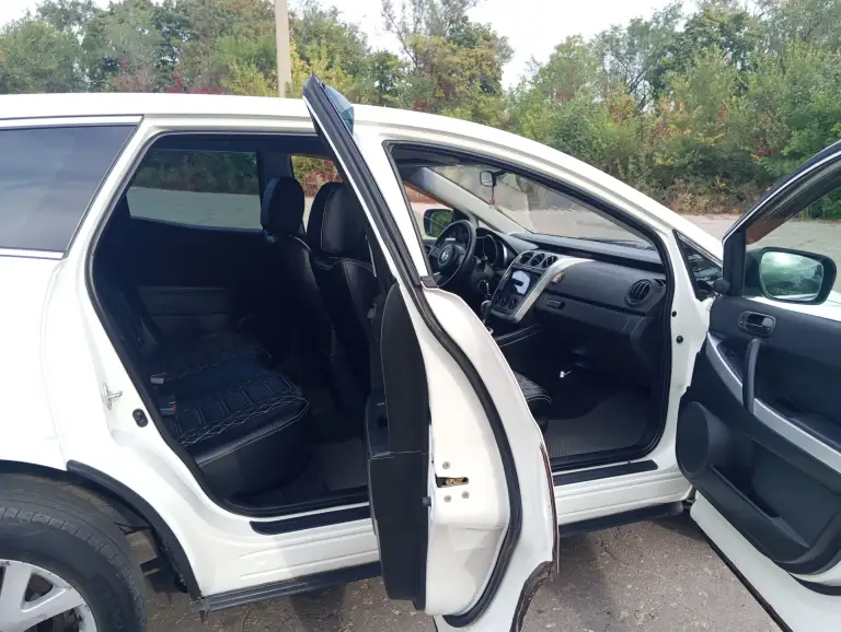 Продам mazda cx7 2007г. 2.3 бензин turbo, акпп автомат, полный привод, пробег 240т. В хорошем состоянии на свои года, но не новая! Двигатель, акпп в норме, подвеска перебрана. Авто комфортное и вместительное. Кож. Салон, мультируль, круиз-контроль, электро привод сидений, кондиционер, эл/стекла, зеркала, датчики света, дождя. Android отличный, звук, парктронник, камера зад. Вида, и т. Д. Документы в порядке. Цена низ рынка 580.000р. Нормальное авто за эти деньги, без глупых вопросов! Енакиево. +79493652755, миранда +79490366206. - фотография - 6