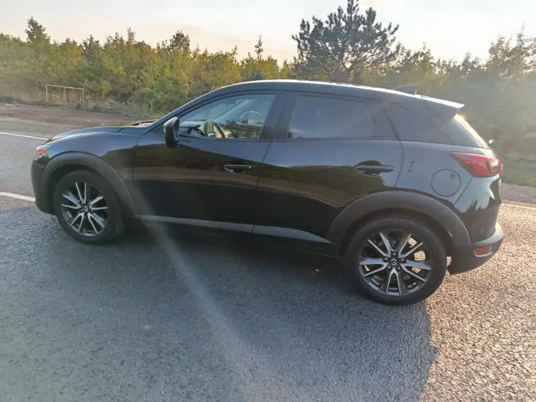 Mazda cx-3 2016 года, выпуск декабрь. 102000 тыс. Родного пробега. Американка, 2.0 л бензин. Полный привод аwd, автомат. Пушка. Я собственник, юридически чиста и без ограничений. Двигатель, коробка, ходовая в идеальном состоянии. Машина абсолютно обслужена, после полной химчистки. Работает каждая кнопочка. Салон в черной коже. 18 диски + зимняя резина. Очень хорошая комплектация.
Цена 1800000 рублей (торг).
+79591048517
Г. Ровеньки лнр - фотография - 4