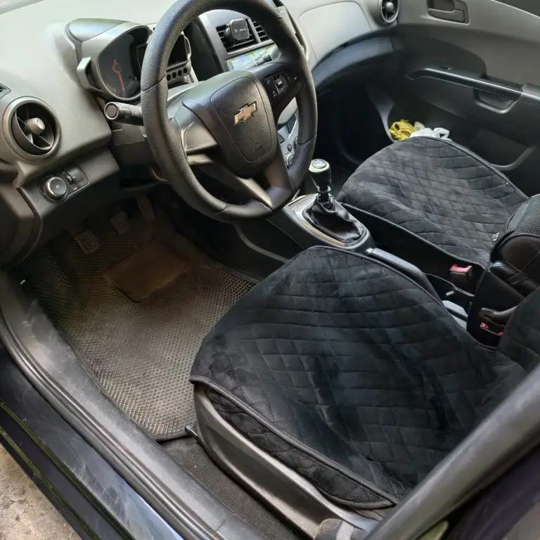 Chevrolet aveo t300 2012 года выпуска
1,6 Л бензин, механическая кпп
Пробег 209 000 км
Цена 545 000 руб.
Тел. +79490485646 миранда, +79493213872 феникс донецк кировский район
Фильтра и масло в двигателе заменены; на 193 тыс км обслужен двигатель - поменяны фазовращатели, ремень грм, помпа, масляный насос; на 200 тыс км - заменены все тормозные колодки, тормозная жидкость, модуль зажигания. Установлена android магнитола. Два комплекта колес - зимние на железных дисках. Есть нюансы по кузову. Реальному покупателю торг - фотография - 7