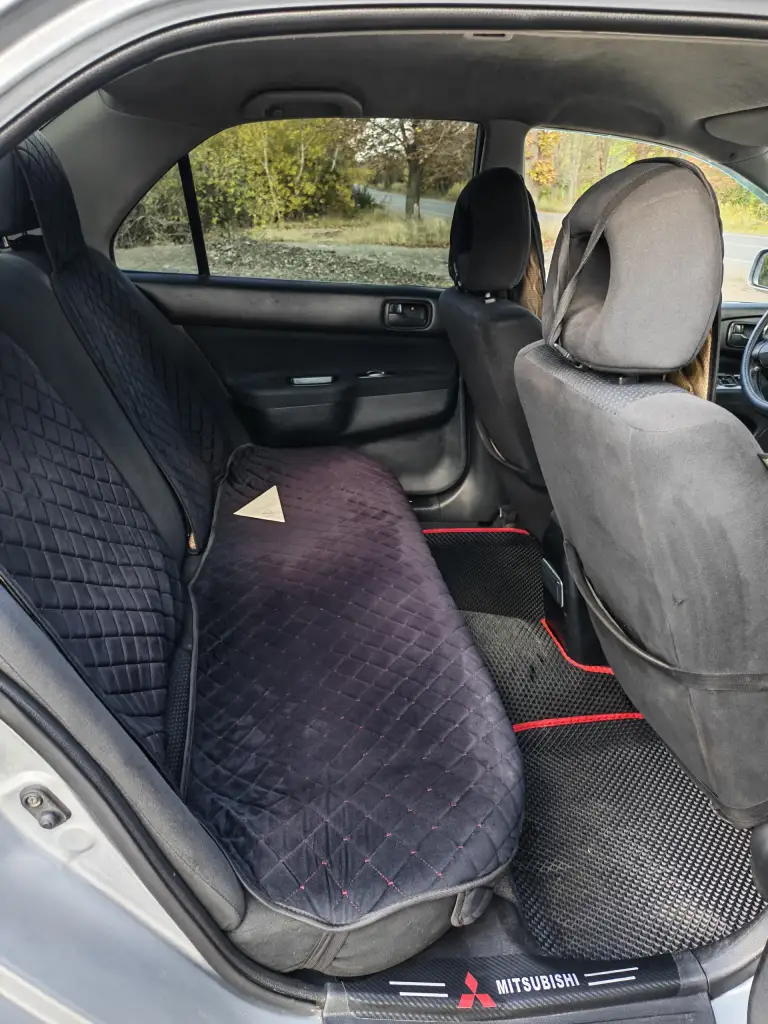 Срочная продажа mitsubishi lancer 9, 2005г. , объем 1.6л, едет бодро.
Цена 400 тыс. Руб. Торг
В хорошем состоянии, на кондиционере. Мотор работает отлично, не троит, не дымит, запускается с пол тычка, масло, фильтра поменяны. Коробка без нареканий, не выбивает, не хрустит втыкается чётко. Ходовка мягенькая.
Дно, пороги, стаканы, низа дверей целые. По электрики все работает, 4 эл. Стеклоподъёмника, регулировка зеркал, подогревы.
Планшет с задней камерой.
Музыка играет хорошо.
Резина хорошая r15, так же есть зима отдельно.
Автомобиль на полном ходу. Салон ухожен. Печка греет. Abs
Центральный замок.
Документы чистые, без штрафов, запретов, ограничений.
Переоформление без проблем, дкп на руках.
Обмен не интересует!
Осмотр: макеевка
По вопросам звоните: +79496306865 - фотография - 10