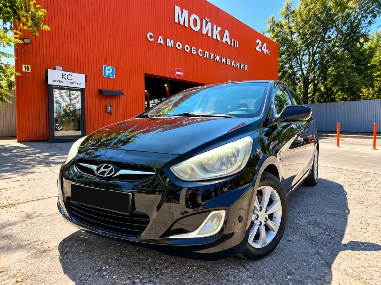 🚘 Hyundai accent rb | 2012 | 1.6 акпп
💰 Цена: 590 000 ₽, торг у автомобиля
Продаётся надёжный, экономичный и комфортный hyundai accent в хорошем техническом состоянии.
✅ Двигатель 1.6, автомат
✅ Пробег 214 691 км
✅ Все расходники и масло заменены
✅ Технического обслуживания на данный момент не требует
✅ Ухоженный салон, чехлы из экокожи
✅ Bluetooth, всё необходимое для комфортной езды
Автомобиль на ходу, используется регулярно.
В дтп не участвовал. Есть повреждение переднего крыла от упавшего дерева во время урагана в ростове. Всё честно показано на фото.
📍 Донецк, днр
💰 590 000 ₽. Разумный торг при осмотре.
+79895019452 - фотография - 1