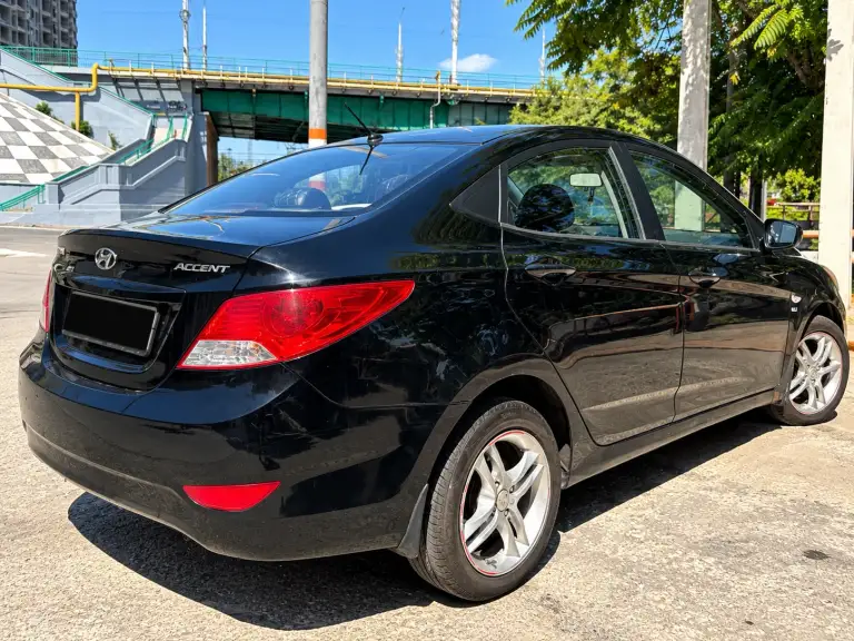 🚘 Hyundai accent rb | 2012 | 1.6 акпп
💰 Цена: 590 000 ₽, торг у автомобиля
Продаётся надёжный, экономичный и комфортный hyundai accent в хорошем техническом состоянии.
✅ Двигатель 1.6, автомат
✅ Пробег 214 691 км
✅ Все расходники и масло заменены
✅ Технического обслуживания на данный момент не требует
✅ Ухоженный салон, чехлы из экокожи
✅ Bluetooth, всё необходимое для комфортной езды
Автомобиль на ходу, используется регулярно.
В дтп не участвовал. Есть повреждение переднего крыла от упавшего дерева во время урагана в ростове. Всё честно показано на фото.
📍 Донецк, днр
💰 590 000 ₽. Разумный торг при осмотре.
+79895019452 - фотография - 2