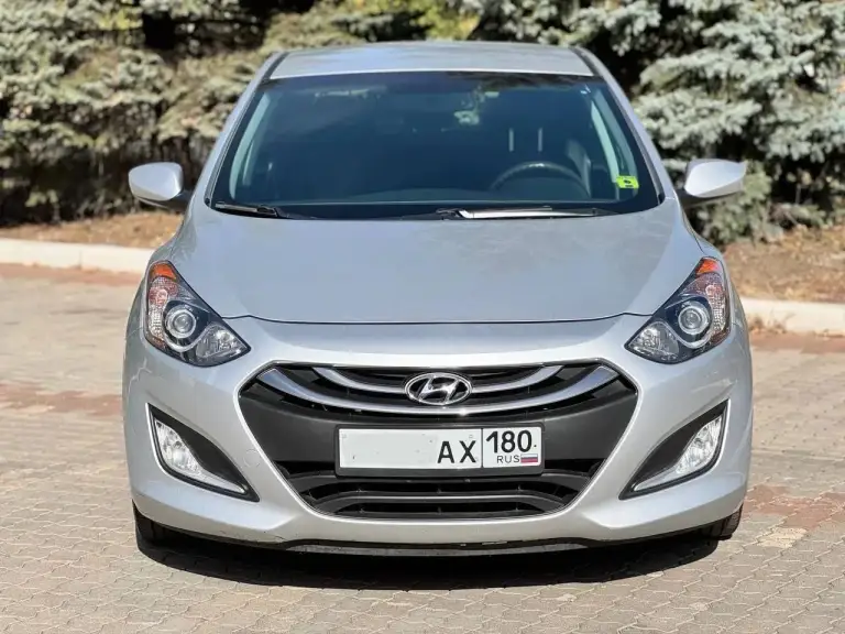 Hyndai elantra 2013г. Хечбек,1.8 бензин. 1100000 руб. Пробег 180000км. Состояние отличное. +79494056933 иван - фотография - 6