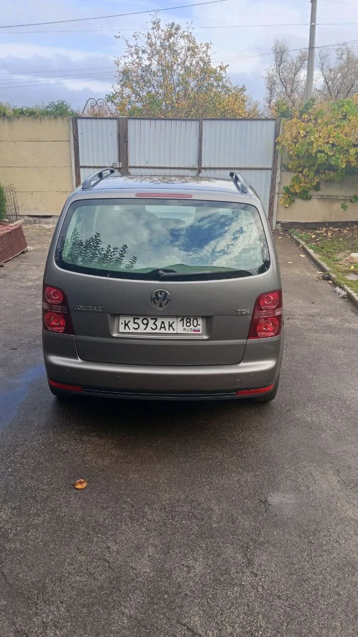 Volkswagen touran рест 7 мест 2008г 1,9 тди (105 л с) дизель, механика, передний, двс кап рем, новые - гбс, распредвал, рулевая рейка, акб, стойки и амортизаторы, тормозные диски и колодки, турбина - замена картриджа и геометрии, расход - трасса 6,2л. , город 7,5л. , режим эко, режим спорт цифры выше, авто из франции, пригнано в 2016г в днр, растаможено и поставлено на номера - фотография - 6