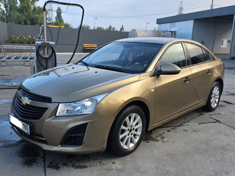 Продам chevrolet cruze 2013 год, 1.6 акпп.
Пробег: 137.000
Мотор и коробка в отличном состоянии, не дымит не троит, коробка переключает плавно.
Ходовая в хорошем состоярии.
Вложений не каких не требуется.
Новая зимняя резина.
Кондиционер дует как положено.
Документы чистые.
Снежное
+79493260848
720.000₽ - фотография - 6