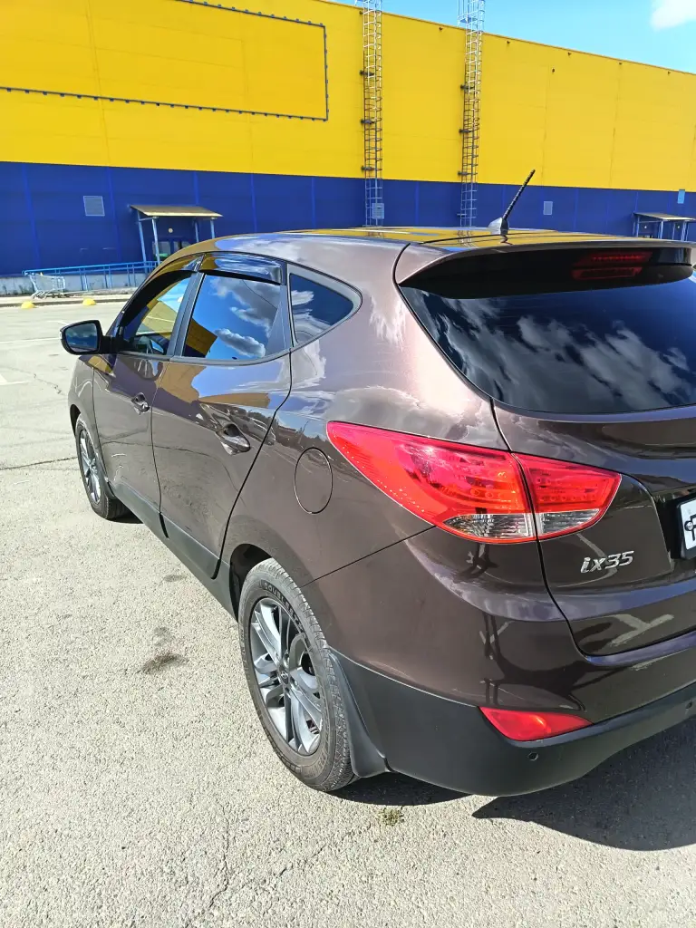 Hyundai ix35 2014г. , пробег 136000, я второй владелец, по авто всё отлично, полный привод, обслужена, делать ничего не нужно, птс оригинал, сел и катайся. ,осмотр г. Торез, +79494606979 - фотография - 5
