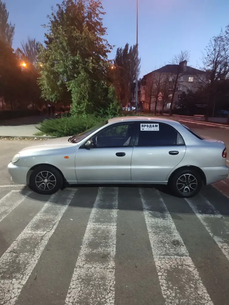 Daewoo sens 2007 года. Бережное гаражное хранение
Двигатель на масле liqui moly 10w-40 super leichtlauf без молибдена. Знающие поймут. Без масложора. Газ не стоял. Разумный торг возле машины. 300.000тыс
+79494691688 - фотография - 3