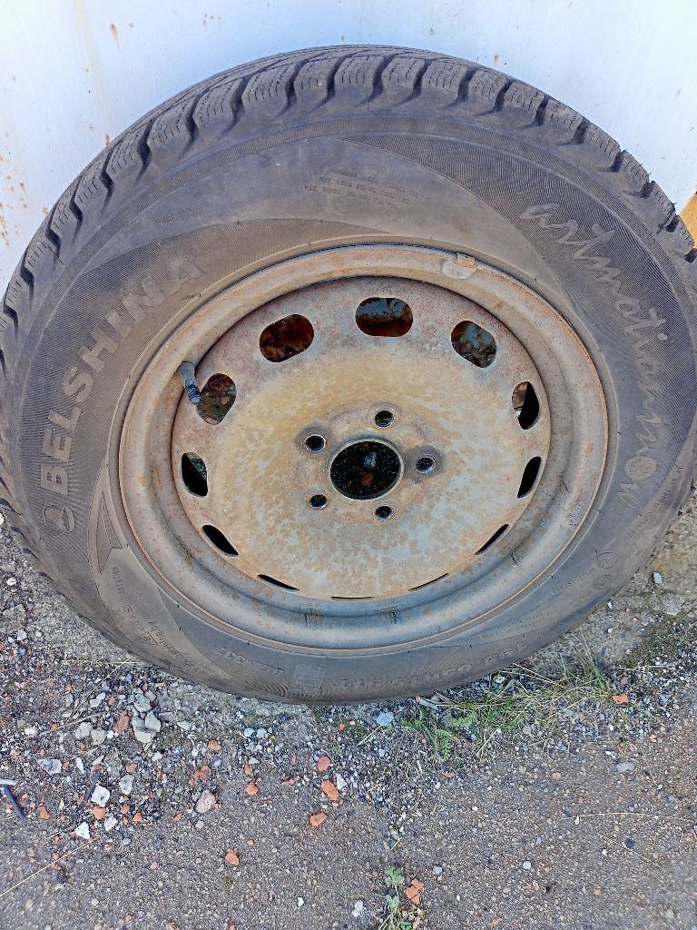 2 колеса в сборе форд 5/108 195/65/15 зима, проехали меньше 500 км, 8500 руб, дебальцево, +794931768... - фотография