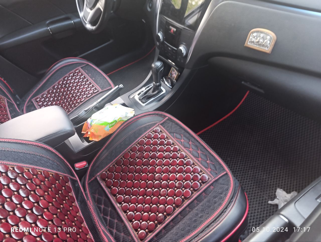 Продается мощный японский красивый автомобиль сузуки кизаши. эксплуатировался как "авто выходного дня". ухоженный красивый ярко алого цвета. все работает. стоит 2дин монитор андроид. есть навигация. на 18 резине, есть комплект зимней резины. автомобиль находится в донецке, приезжайте смотрите авто в отличном состоянии. выпуск 2010, зксплуатировался с 11 года. учет донецкий. объем двигателя 2.4 литра 178 л. с. привод передний. цена 1170 000 рублей. телефон: +79493710600 константин. - фотография - 9