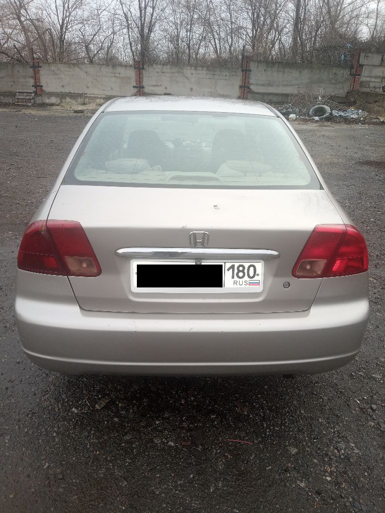 Продам honda civic 2002 год. об. 1,7. 115 л. с. коробка автомат работает отлично, бензин - газ зарегистрирован, авто без гнили и ржавчины кузов оцинкован, салон чистый, не прокурен, печка греет отлично кондиционер холодит отлично, электрорегулировка зеркал, есть сколы по кузову на езду не влияет, резина зима новая, аккумулятор новый, сигнализация, хорошая музыка, 4 эл. стеклоподъёмники, цена 500.000 тыс. руб. , торг. переоформление в мрэо. связь: +79493402550 - фотография - 2