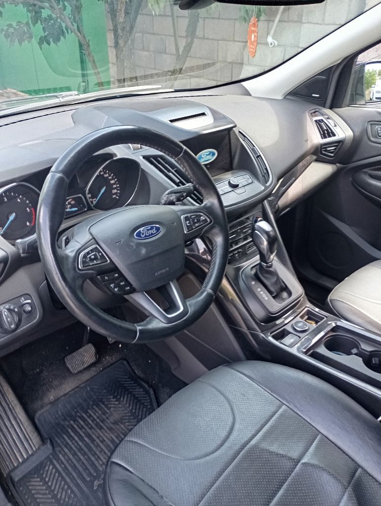 Продам автомобиль ford cuga 2016 года выпуска. тип двигателя- турбо дизель, 2л. , 163л. с.. полнопри... - фотография