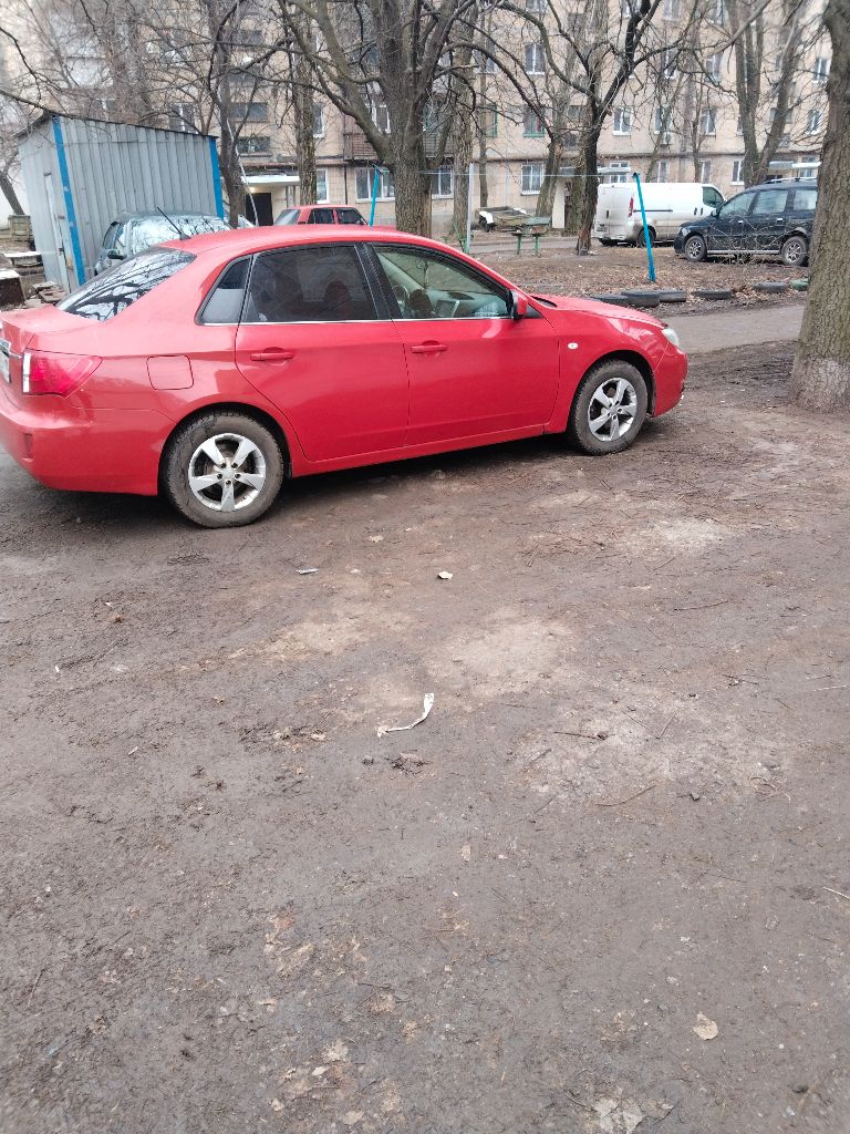 Продам субару импреза 2008 г. двигатель 1.5 механика. полный привод 107л/с. гидроусилитель руля, подогрев зеркал, дворников, сиденья, климат. пробег родной 200 т. км. сигнализация с автозапуском, два ключа, сервисные книжки. по машине делать не чего не надо. с документами полный порядок. цена 950т. р. +79493594286 - фотография - 3