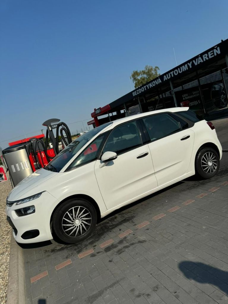 Продам citroen c4 picasso 2014 год пробег 132 тыс. цена 1 100 000 руб. тел. +79497192876 - фотография