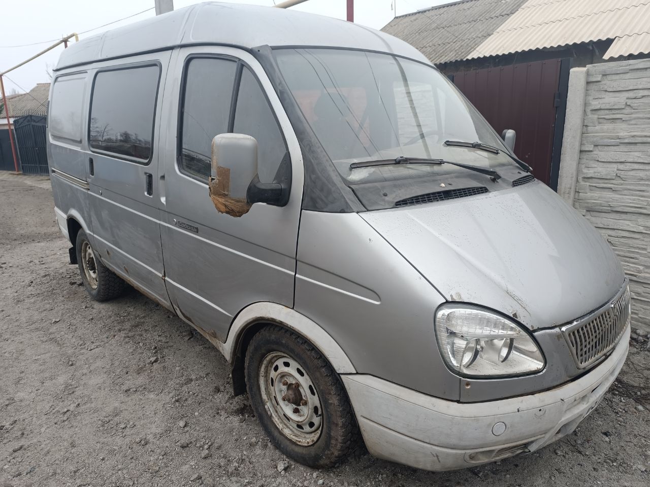 Цена: 350 000 рублей. г. донецк. продам соболь 2008 года. двигатель в хорошем состоянии, ходовая мяг... - фотография