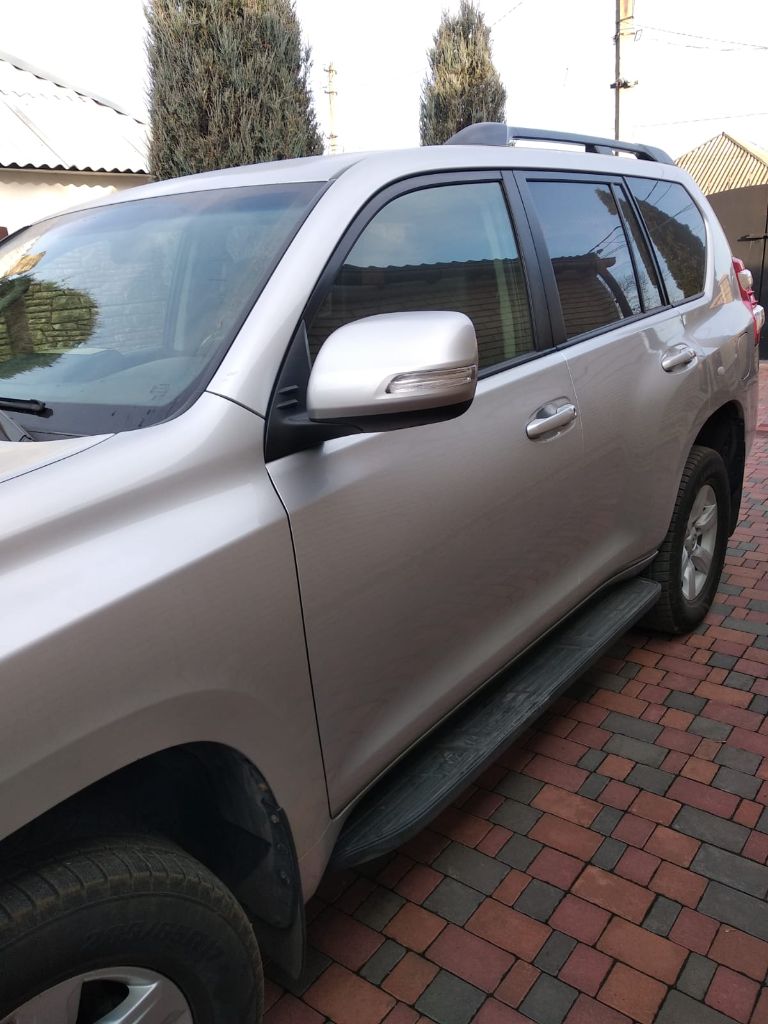 Продам тойота прадо 2014 год 3.0 дизель в отличном состоянии без дтп и подкрасов пробег родной 90000 км собственник цена 3700000 руб тел+79591112597 - фотография - 2