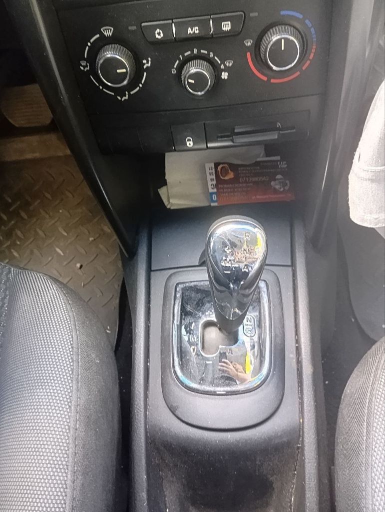 Peugeot( пежо)207 1,4 амт, 3 дв. хэтчбек, 2009 г. в. , рестайлинг, кондиционер, эсп, эур, abs, птф, бк, подрулевые лепестки, aux. везде заменены фильтры и масло. масло в двигателе от замены до замены ни грамма не уходит, новые свечи, новый акб, . пробег 135500км.2 ключа. в авто всё работает. ни одного рыжика. .по машине ничего делать не надо. переоформление в мрэо, я собственник. цена 500 тыс. руб. .горловка. +79493256491 - фотография - 3