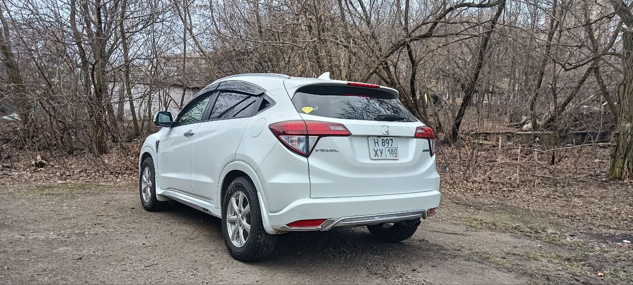 Продам авто honda vesel в идеальном состоянии без дтп 📅год выпуска: 2015 💴цена: 1980 тыс. ✅ растаможен. ✅ пробег свой 104 тыс. км, ✅ двигатель 1.5 л. /161 л. с. ( гибрид ) 📝описание: машина в родной краске + 2 комплекта литья - зима и лето, пробег свой, расход в городе 7л, родные салонные коврики есть. передний привод ! система доступа без ключа. климат-контроль 2-зонный. адаптивный круиз-контроль. антипробуксовочная система (asr). система помощи при торможении, при старте, в гору, при спуске. антиблокировочная система (abs). регулировка руля и передних сидений. на постоянном рф учёте. по всем вопросам звонить по тел: +79493321947 дмитрий - фотография - 10