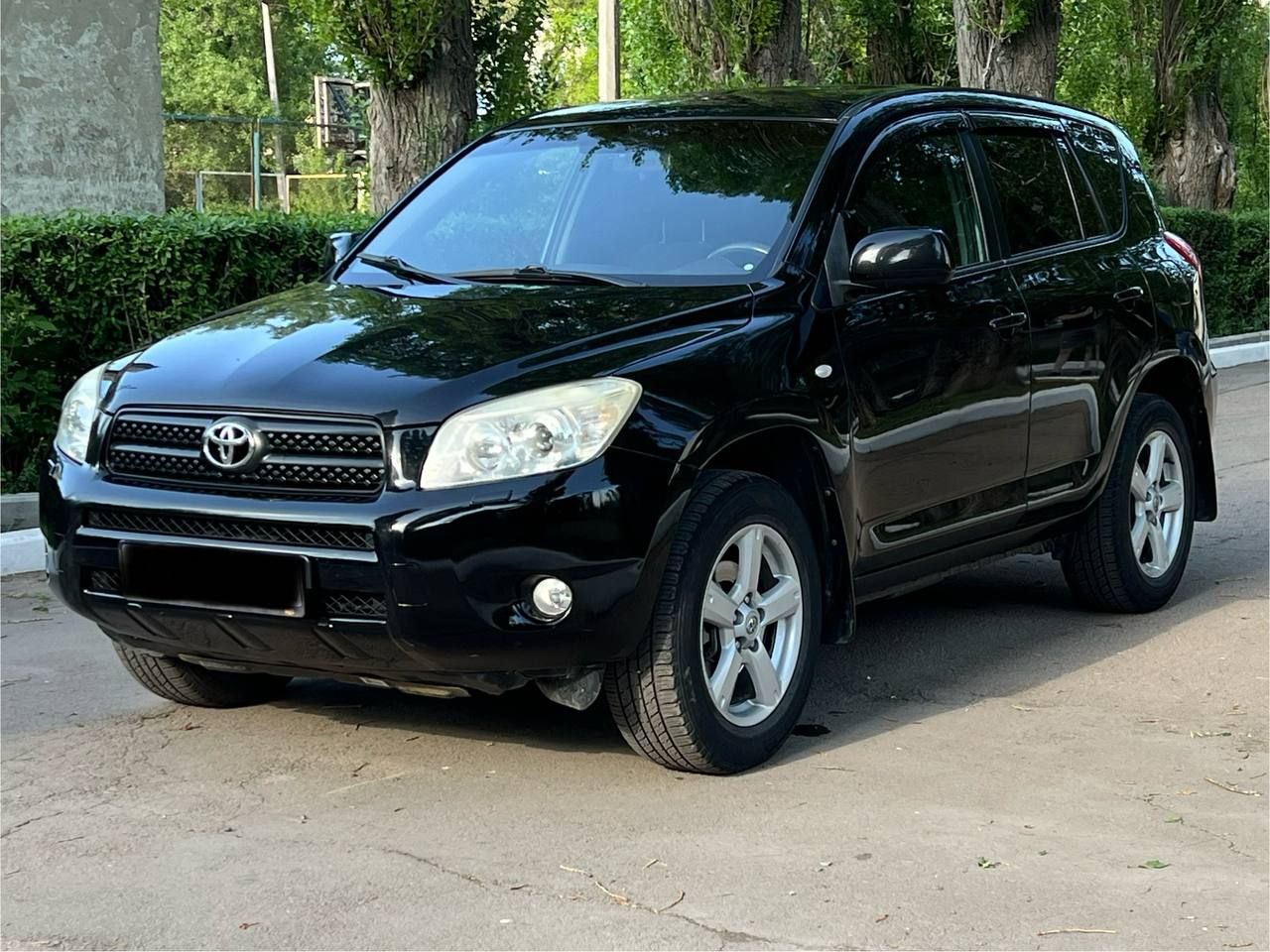 Продам тойота рав 4 2008 года реальный пробег 205000 двигатель 2.0 л. кпп автомат полный привод сост... - фотография