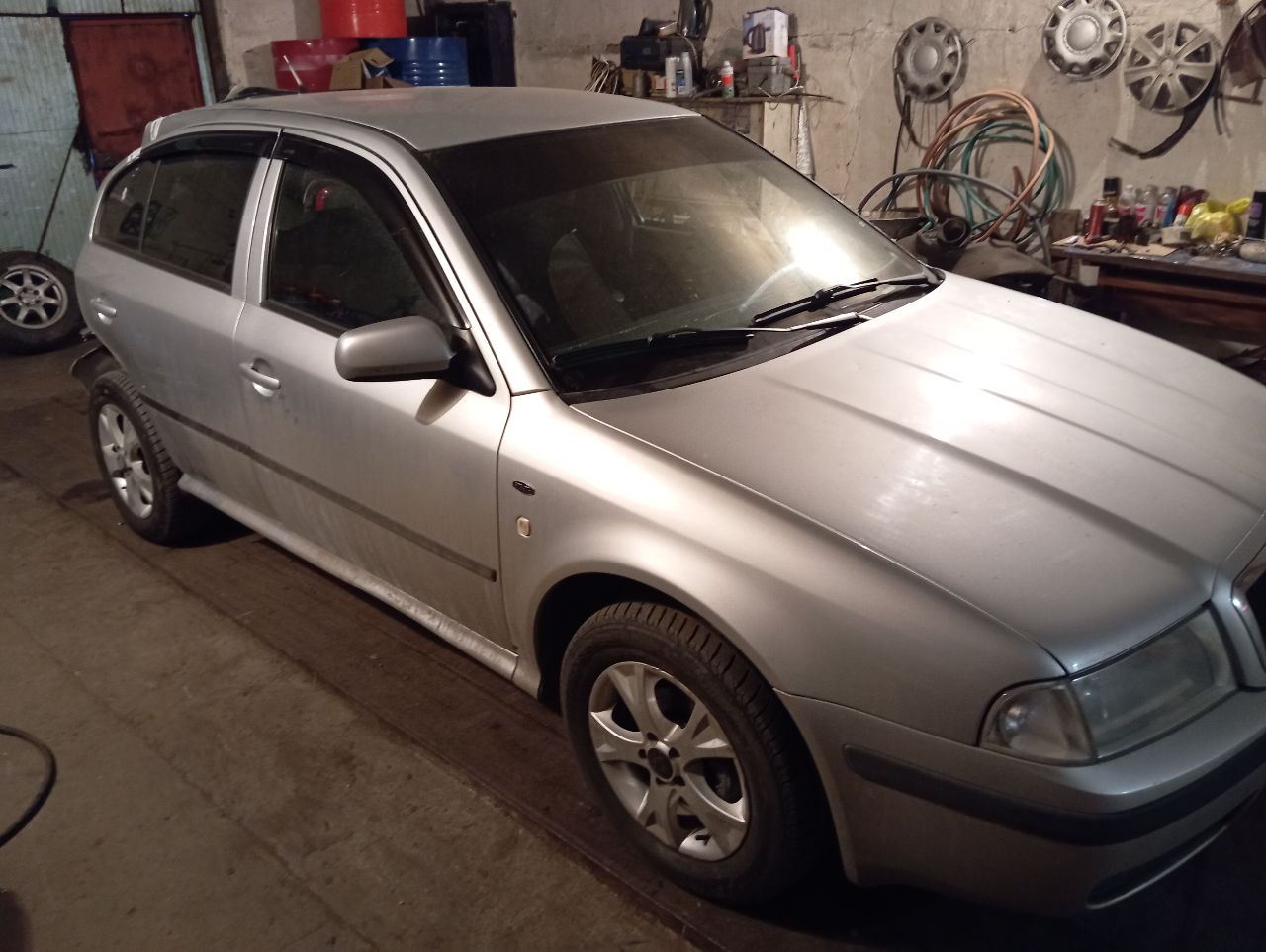 В разборе шкода октавия тур. двигатель после капремонта 1.6(102л. с.) +7949 369 08 70 - фотография