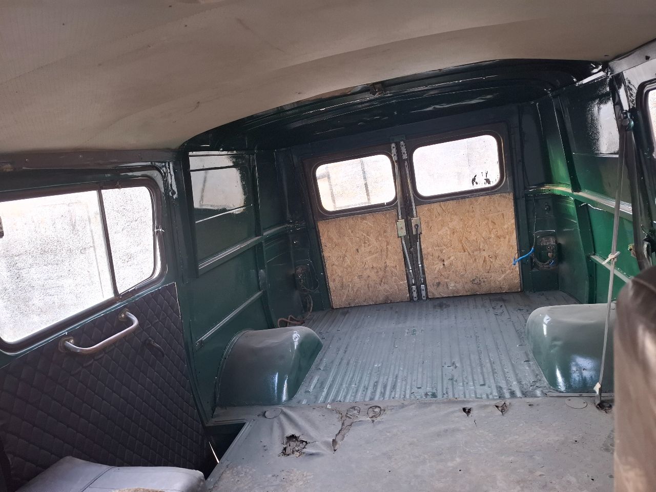 В продаже уаз буханка 2017 г. с гуром 409 мотор (масло, свечи, бронипровода, ремни, помпа новые работает ровно, в системе тосол) кпп5 ступка и раздатка после кап ремонта. включает выключает без хрустов. кулиса тоже новая в мостах масло свежее. машина на полном ходу документы есть резина слабенькая. цена 700т. р +79493120189 телеграм этот же номер находится в красном партизане - фотография - 4