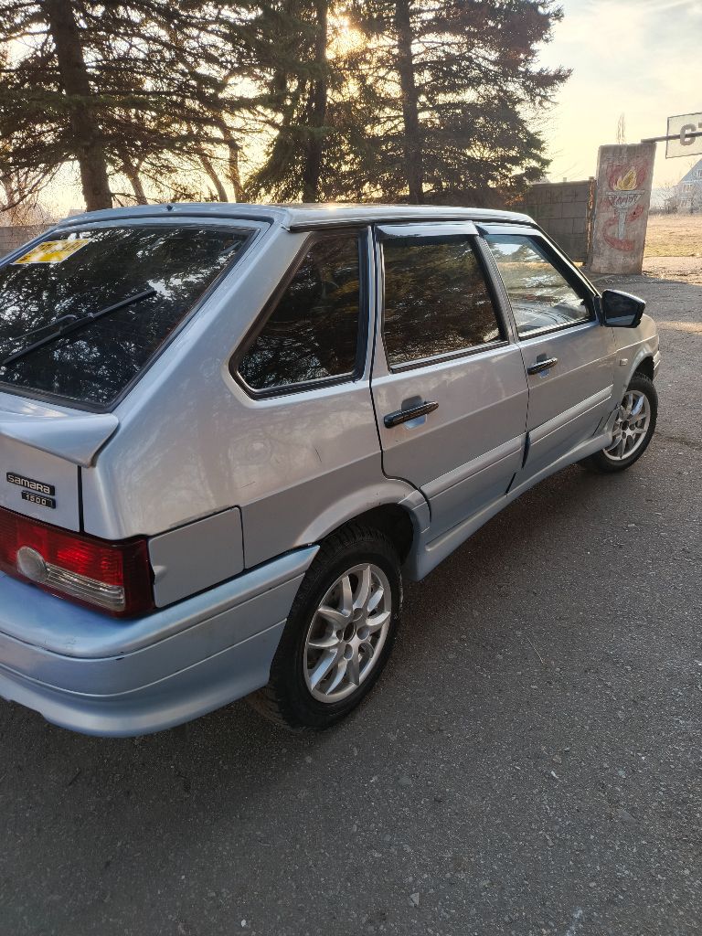 Продам ваз 2114 2004 года не гнилая днище лонжероны стаканы все живое по внешней как на фото по двиг... - фотография