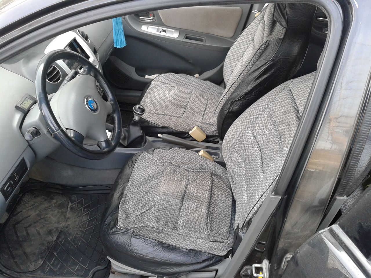 Продам geely mk 2008г. в., двигатель 1.6, пробег 135т. км. цена 350т. р. торг при осмотре. авто находится в г. рубежное тел. +79592482160 если не на связи пишите в телеграм. - фотография - 4