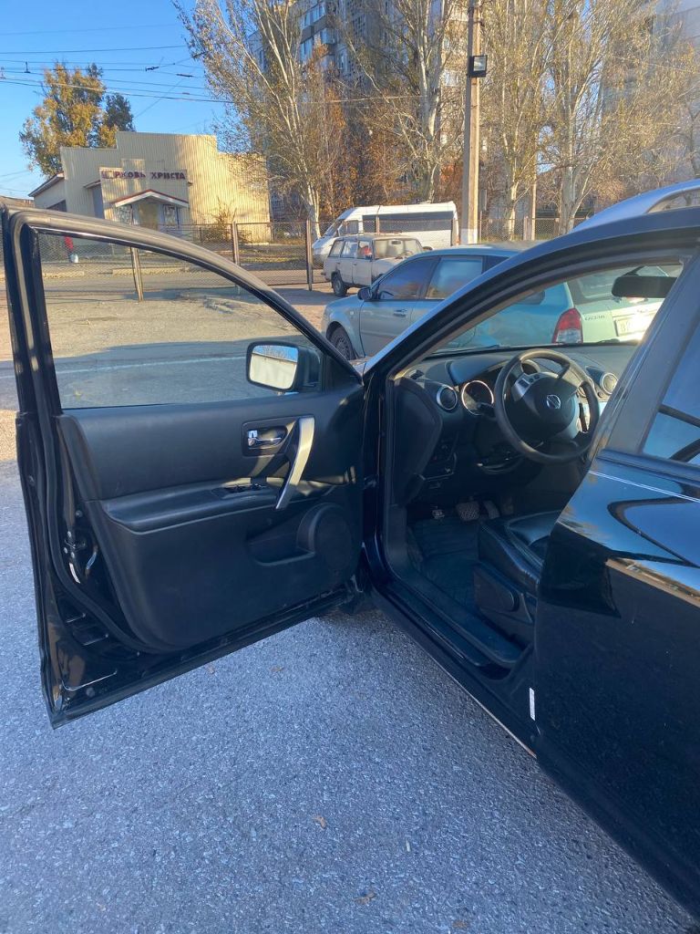 Ниссан rogue 2008 г пробег 110 т миль американец. цена-779 тыс р. продажа по низу рынка. покупал в автосалоне в украине в 2008г. единственный владелец. обьем 2.5 газ евро4 салон кожа. автомат, полный привод. климат, круиз, подогрев компьютер-все есть. ходовая, двигатель, коробка в порядке. ржавчины нет-оцинковка есть царапины по кузову. 2 учета-днр и украина. есть украинские номера-можно ездить за границу. продаю так как езжу на другой, а эта 2 года практически стоит в гараже тел донецк +7949 476-15-35 - фотография - 16