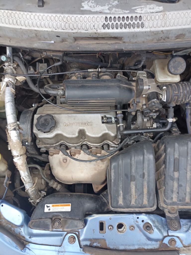 Продам дэо матиз 0.8 выпуск, 2007год. пробег 141000 км. не гнилая не ржавая. кондиционер, гидроусилитель руля, сигнализация, магнитола. м машиной идёт комплект зимней резины на дисках, новые колодки тормозные, шаровая опора, рулевые наконечники и другие. вопросы по телефону +79493030131. заменил поршневые кольца, ремни, помпу, масляные наконечники на клапанах. не гнилая, не ржавая. 290000 руб. - фотография - 9