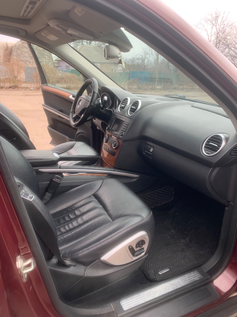 Продам mercedes benz w164.2006 год. 3,5 бензин. пробег 312 000.в хорошем состоянии. на пружинах. 2 комплекта колёс (зима r 18, лето r 20). 2 ключа. 1млн. 400 тыс. г. полное переоформление. харцызск. тел. +7 949 407 50 27 - фотография - 11