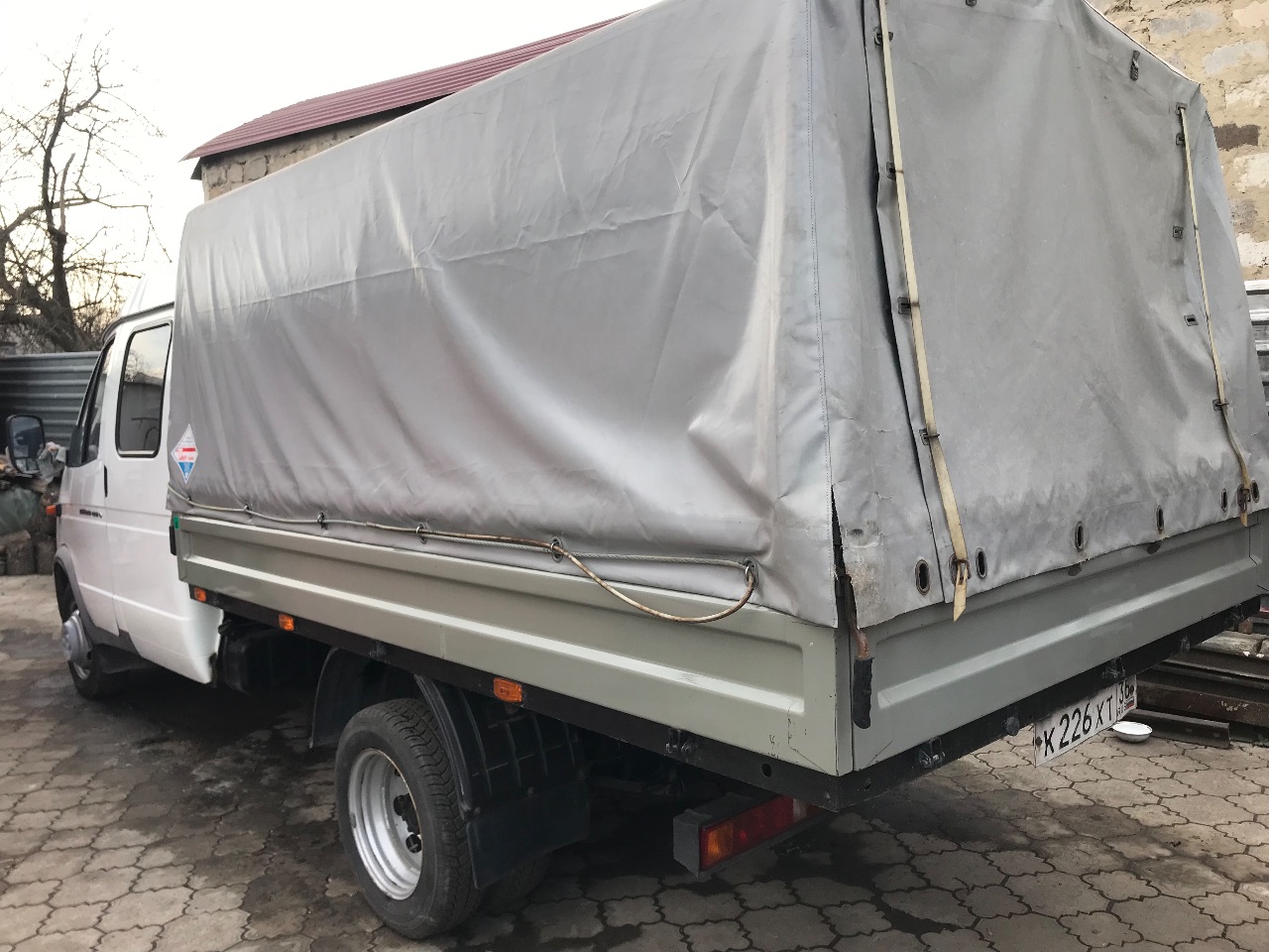 Газель дуэт 2014 год бензин газ 2.9 инжектор. машина не бита некрашена родные стёкла, рама в идеале, тент целый, борта не гнутые, мотор масло не ест, цена 950009 руб. 79493326276 - фотография - 7