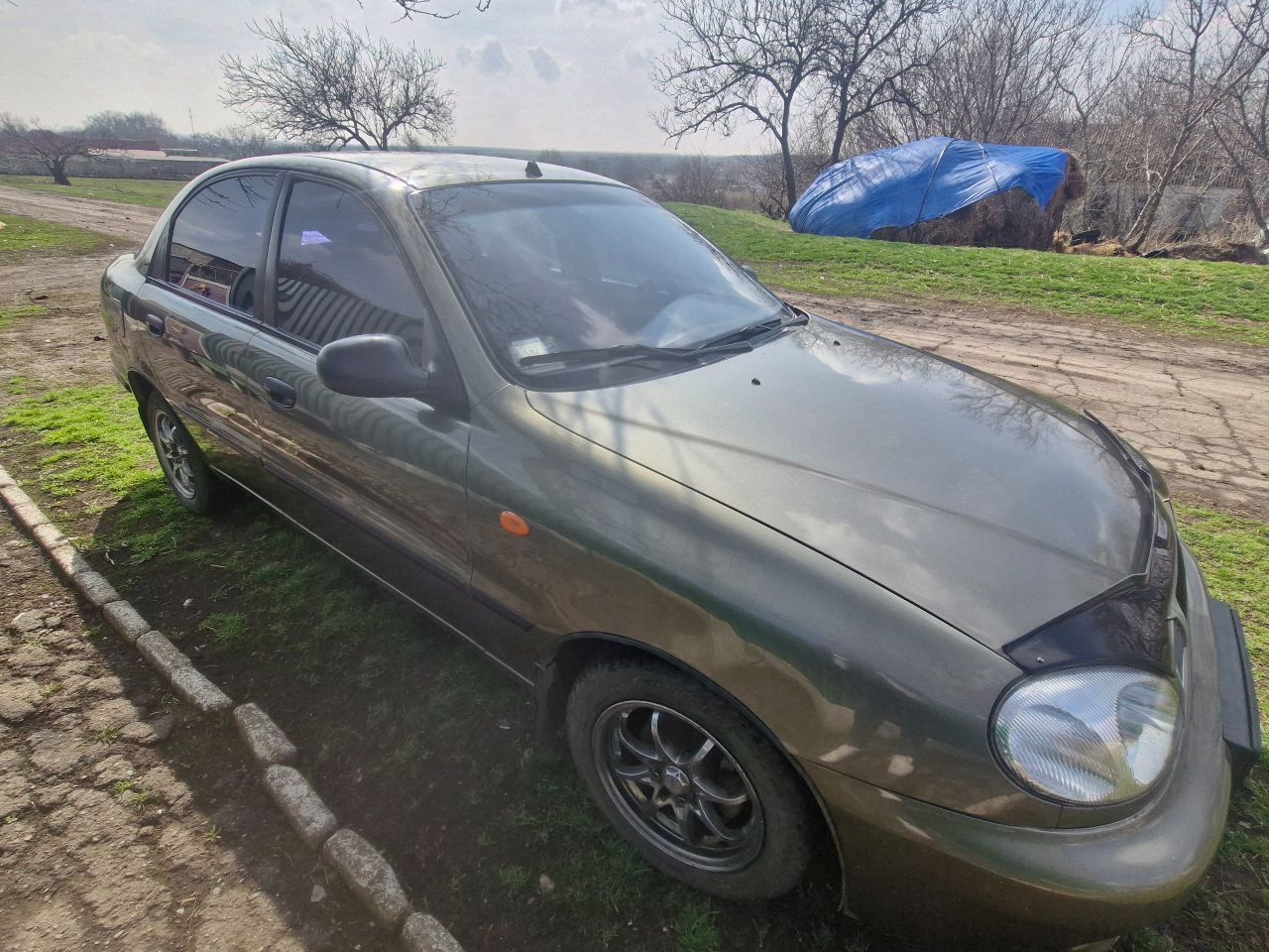 Продам daewoo lanos 2005 г газ- бензин, кондиционер. все вопросы по телефону 79493206619 - фотография - 7