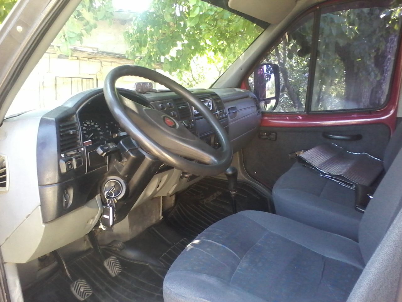 Соболь 2008 г. выпуска. инжектор, я хозяин все вопросы по телефону цена 550000 возможен обмен без доплат на легковое авто +79497125172 - фотография - 3