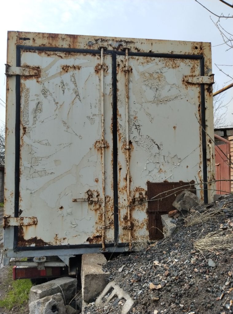 Продаю газель 2008г 150000газель продана остался новый бампер передний 2600 р нового образца, подкры... - фотография