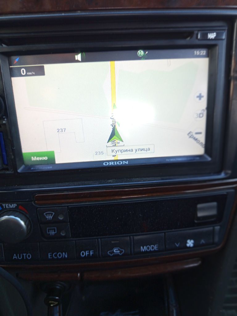 Ниссан максима двс v-6 2л 140 л. с.эл. пакет ц. замок. сигнализация.2din магнитола. камера заднего вида gps навигатор. требуется мелкий ремонт. на ремонт скидка. цена 450т. р.торг у капота. осмотр донецк г. в.2000.т. +79493156183 - фотография - 1