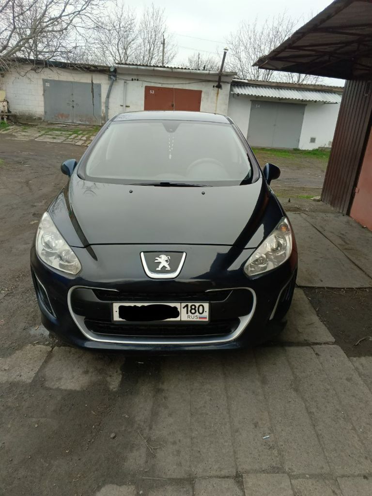 Продам пежо 308 хэтчбэк 2011года, автомат, пробег 132 тыс, объём 1,6. цена 550 тыс. торг. шахтерск.... - фотография