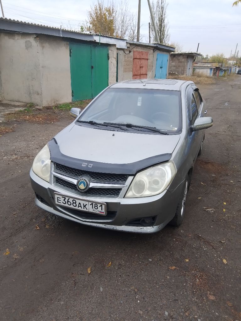 Продам джили мк 2008 года. стоит газ пропан вписан в техпаспорт. резина зима-лето. цена 230т. 79591160346 - фотография - 2