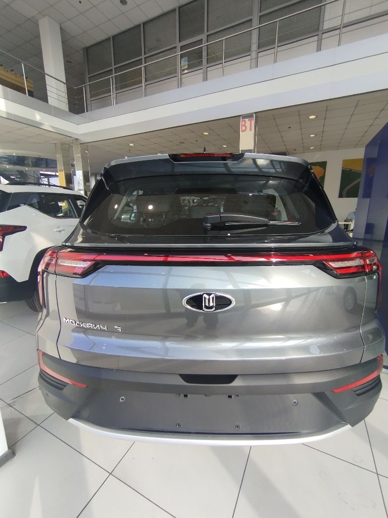 Москвич 6 бизнес, cvt москвич 6 – стильный, функциональный и технологичный. стоимость 1 900 000 ₽ комплектация: бизнес 1,5 литровый турбированный двигатель: 136 л. с., 4x2, cvt / 1,5т gdi: 174 л. с., 4x2, dct цвет: серый. основное оборудование: - люк с электроприводом, со шторкой. - электрическая регулировка водительского сиденья в 4-х направлениях и механическая в 2-х направлениях. - центральный задний подлокотник с 2-мя подстаканниками - климат-контроль - цифровая панель приборов с цветным экраном диагональю 7" - система кругового обзора 360° а приобрести новенький автомобиль вы можете у нас в автоцентре «сигналс-автодон» на разенкова, 14а. звоните, записывайтесь на тест-драйв. 🚙🚗 автосалон: ☎ +7949 358-35-36 | +7949 332-67-99 сто: ☎ +7 949 309-81-26 короткий номер «феникс»: 536 - фотография - 5