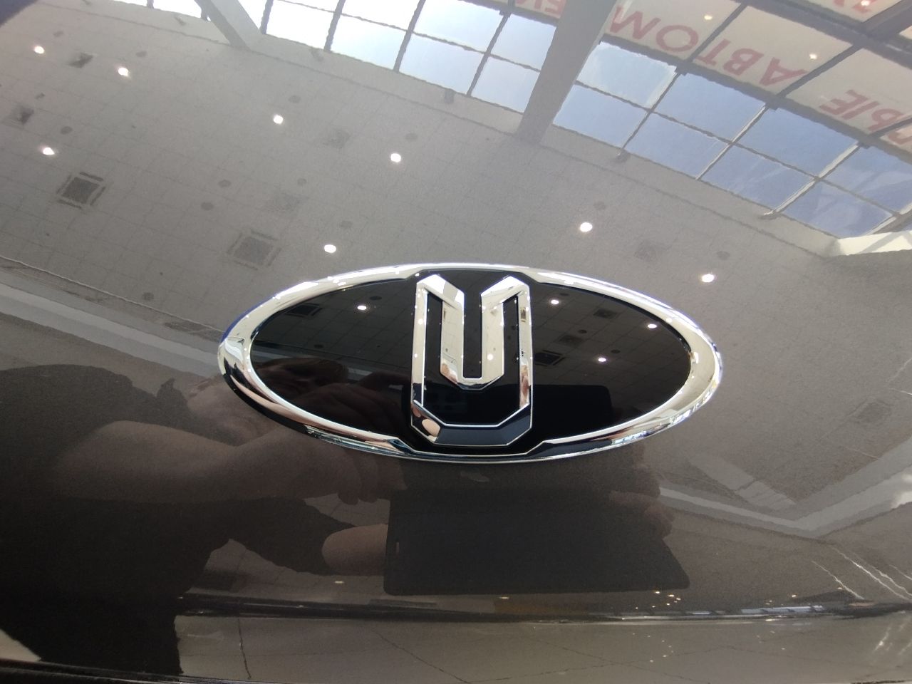 Москвич 6 бизнес, cvt москвич 6 – стильный, функциональный и технологичный. стоимость 1 900 000 ₽ комплектация: бизнес 1,5 литровый турбированный двигатель: 136 л. с., 4x2, cvt / 1,5т gdi: 174 л. с., 4x2, dct цвет: серый. основное оборудование: - люк с электроприводом, со шторкой. - электрическая регулировка водительского сиденья в 4-х направлениях и механическая в 2-х направлениях. - центральный задний подлокотник с 2-мя подстаканниками - климат-контроль - цифровая панель приборов с цветным экраном диагональю 7" - система кругового обзора 360° а приобрести новенький автомобиль вы можете у нас в автоцентре «сигналс-автодон» на разенкова, 14а. звоните, записывайтесь на тест-драйв. 🚙🚗 автосалон: ☎ +7949 358-35-36 | +7949 332-67-99 сто: ☎ +7 949 309-81-26 короткий номер «феникс»: 536 - фотография - 2