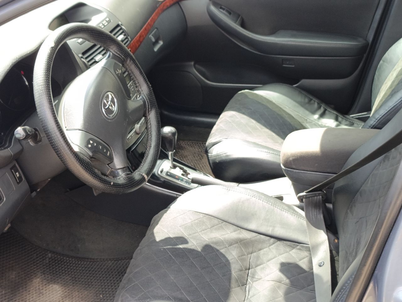 Продам toyota avensis 2004 г 2,4 a\t в отличном состоянии. цена 900000 подробности по тел +7 949 320 4145 игорь - фотография - 2