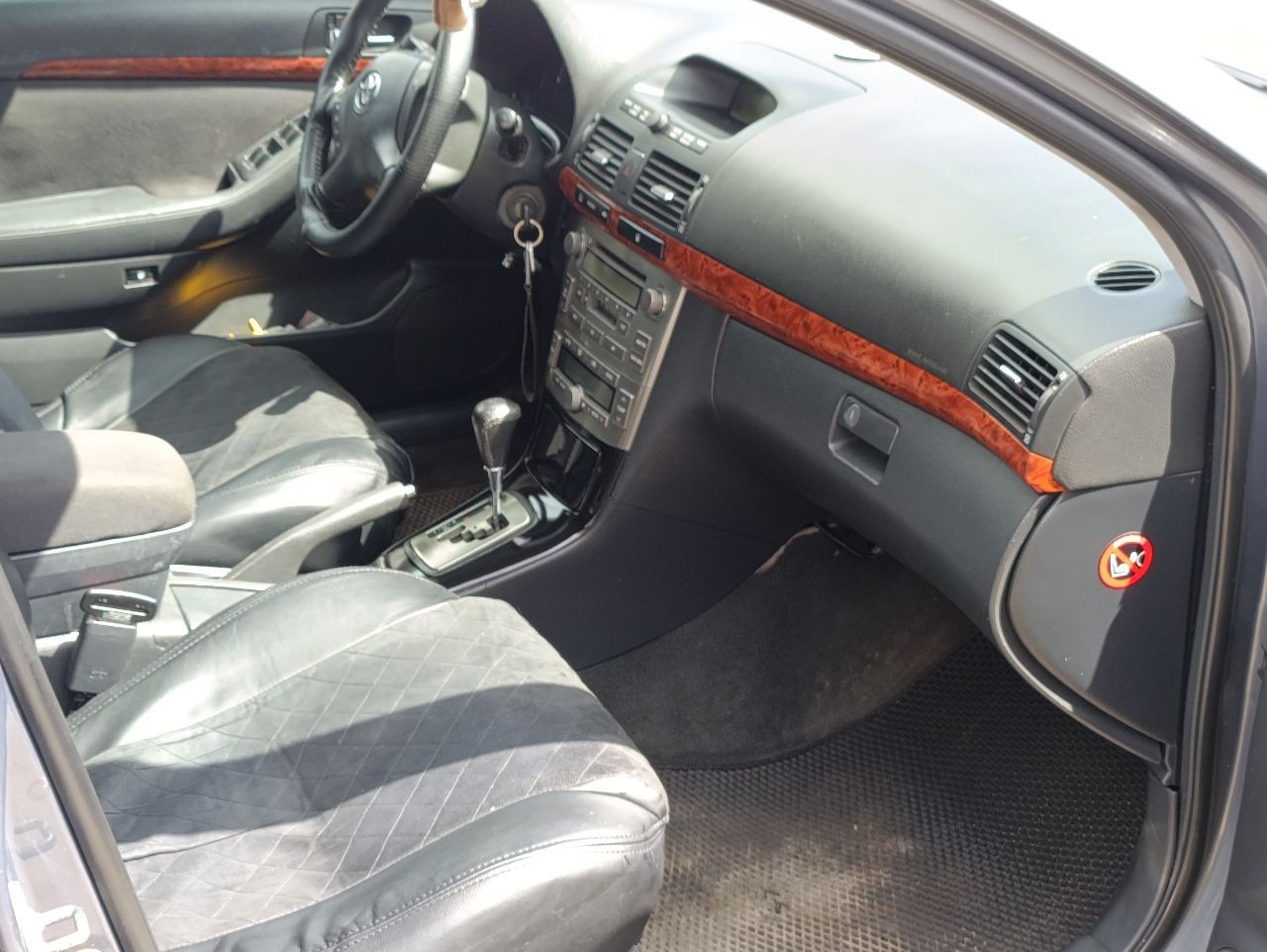 Продам toyota avensis 2004 г 2,4 a\t в отличном состоянии. цена 900000 подробности по тел +7 949 320 4145 игорь - фотография - 3