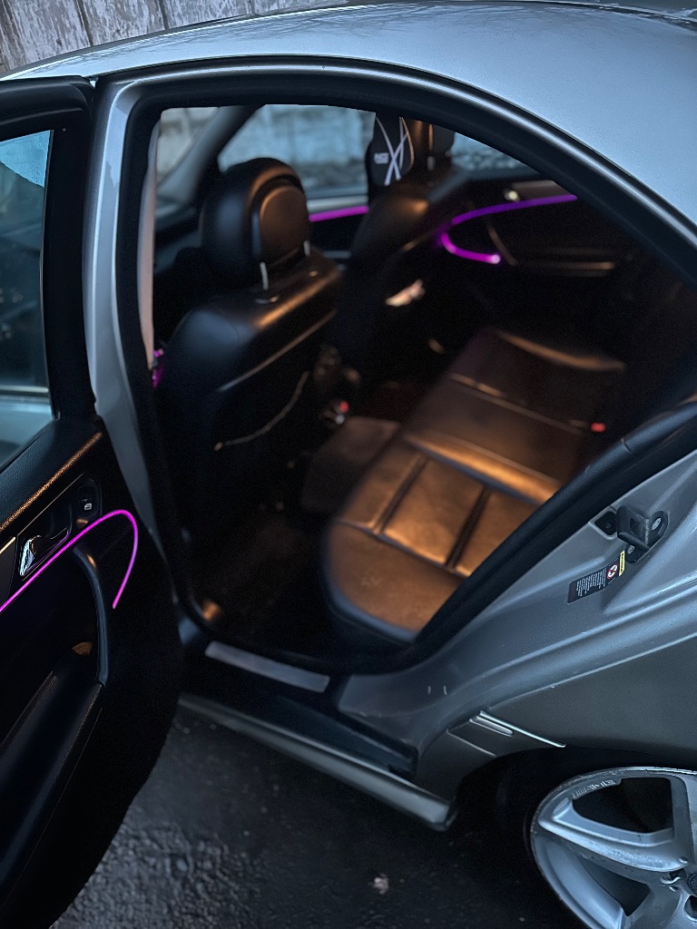 Продажа/обмен с вашей доплатой мерседес с w230 рестайлинговый 2004 год мотор 1.8 компрессорный на 192 лошадиных сил, едет очень бодро!!! по коробке и мотору нареканий нет надо заниматься лкп я хозяин все вопросы в личное сообщение в телеграм или вк +79493934602 - фотография - 7