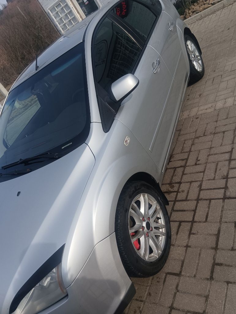 Продам форд фокус2 2007 года обслужен сел поехал цена 550000торг при большом желании. +79493300962 я хозяин два комплекта резины - фотография - 3