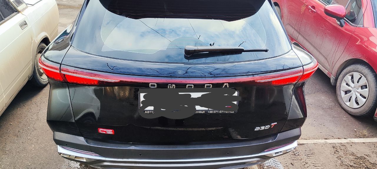 Всем доброго времени суток 👋 срочно продам свой автомобиль🚗 omoda c5 2023г, автомобиль🚗 в очень хорошем состоянии обслуживался вовремя, пробег у данного транспорта 45000км, 5000км назад были заменены масла и фильтра, есть комплект зимней резины 🛞 машина🚗 юридически чистая я хозяин, причина продажи срочно нужны деньги 💰💸 цена данного транспорта 1 950 000р хороший торг у капота, любое переоформление в мрэо. за дальнейшей информацией обращайтесь в тг лс @shalobanov92 всем спасибо. - фотография - 4