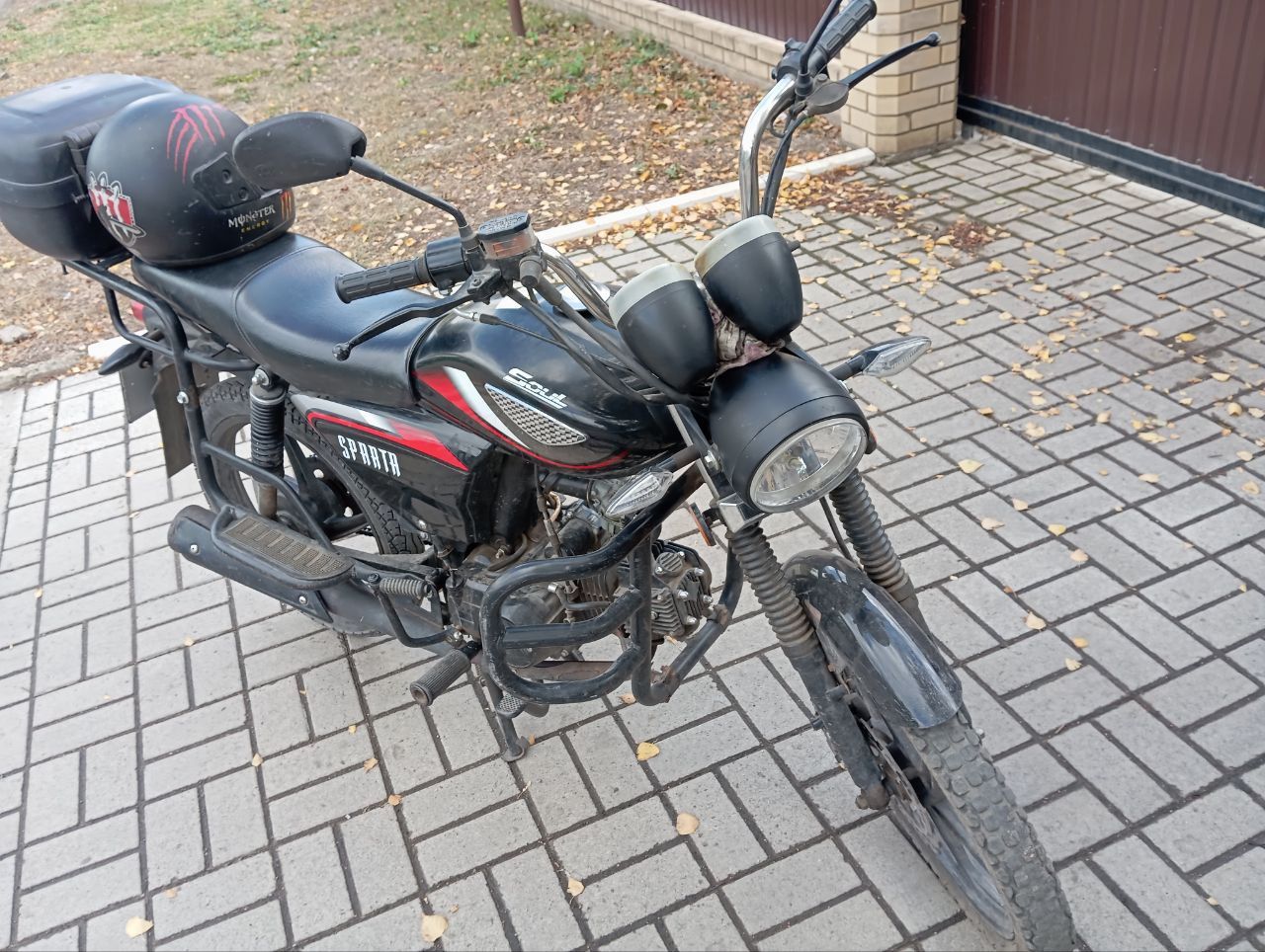Продам мотоцикл sparta 125 в хорошем состоянии пробег - 7500км двигатель 125 кубиков год выпуска 2017 донецк, петровский район цена: 70000 ₽ номер: +7(949)4300896 - фотография - 2