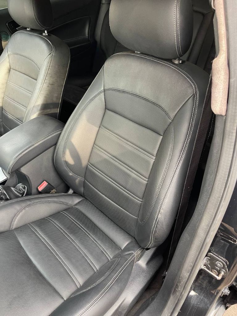 Продам ford mondeo iv(форд мондео 4) 2008г 2.0 турбо дизель на акпп, 143л. с. пробег 277т. км. расход 5-7л на 100км. на жирной комплектации: бесключевой доступ, бесключевой запуск адаптивный линзовый авто свет, с подсветкой поворотов, авто дождь салон комбинированный кожа-алькантара подогрев переднего, заднего ряда fordconvers+ круиз-контроль помощь при трогании в гору, при парковке, перед, зад парктроники, камера заднего вида, сигнал при приблежение к спереди идущему авто акпп с ручным управление и режимом спорт потолок и стойки перетянуты в черный замш установлен тесла монитор с хорошей музыкой, сим картой и навигацией. из заводских домов металлические накладки на педалях, подсветка ног. возможно что-то забыл, можно узнать полную комплектацию по вин. посмотреть можно донецк, макеевка, харцызск по договоренности. цена 830т. р. тел +79495800905 - фотография - 9