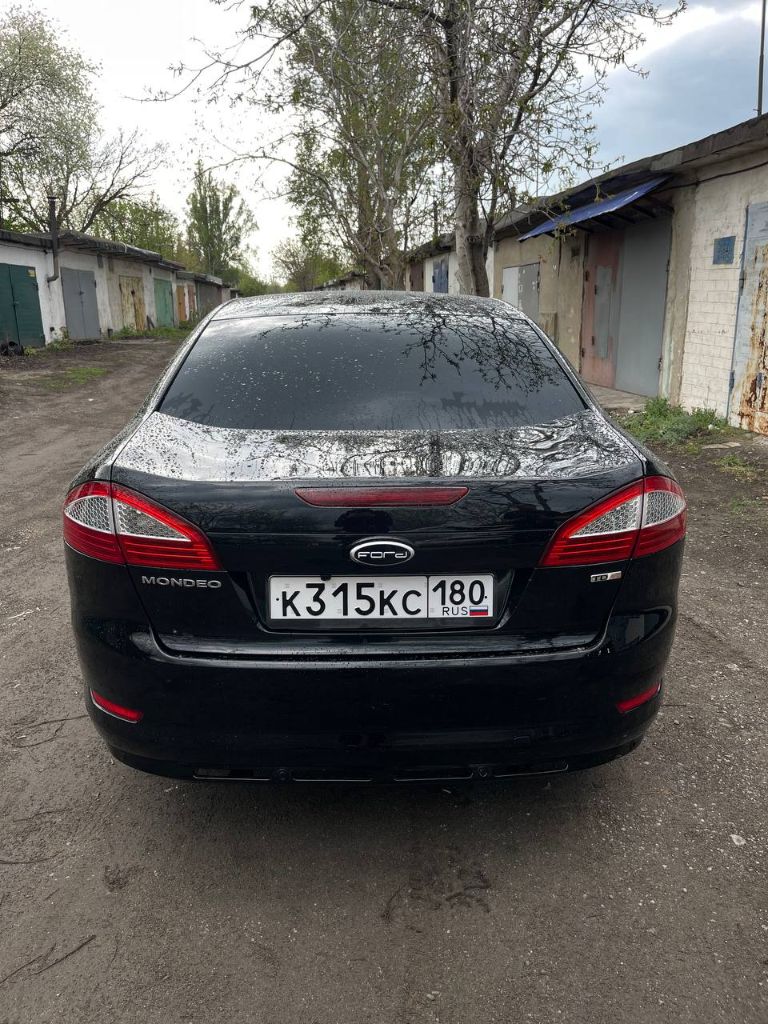 Продам ford mondeo iv(форд мондео 4) 2008г 2.0 турбо дизель на акпп, 143л. с. пробег 277т. км. расход 5-7л на 100км. на жирной комплектации: бесключевой доступ, бесключевой запуск адаптивный линзовый авто свет, с подсветкой поворотов, авто дождь салон комбинированный кожа-алькантара подогрев переднего, заднего ряда fordconvers+ круиз-контроль помощь при трогании в гору, при парковке, перед, зад парктроники, камера заднего вида, сигнал при приблежение к спереди идущему авто акпп с ручным управление и режимом спорт потолок и стойки перетянуты в черный замш установлен тесла монитор с хорошей музыкой, сим картой и навигацией. из заводских домов металлические накладки на педалях, подсветка ног. возможно что-то забыл, можно узнать полную комплектацию по вин. посмотреть можно донецк, макеевка, харцызск по договоренности. цена 830т. р. тел +79495800905 - фотография - 2